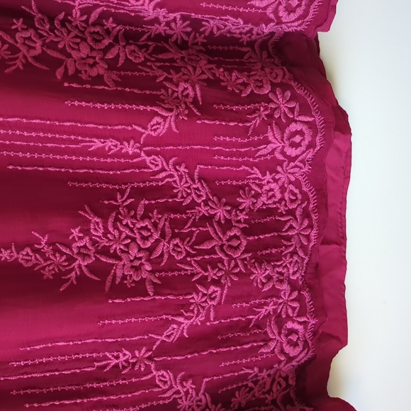 Sundance Pink Embroidered Top Blouse Short Sleeve Medium, fits like a Large, EUC - Picture 9 of 9